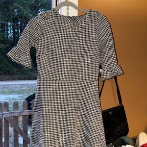 Banana Republic Black and White Houndstooth Long Sleeve Dress
